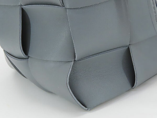 [Like new] Bottega VENETA Intrecciato Small Cassette Crossbody Bucket Bag
