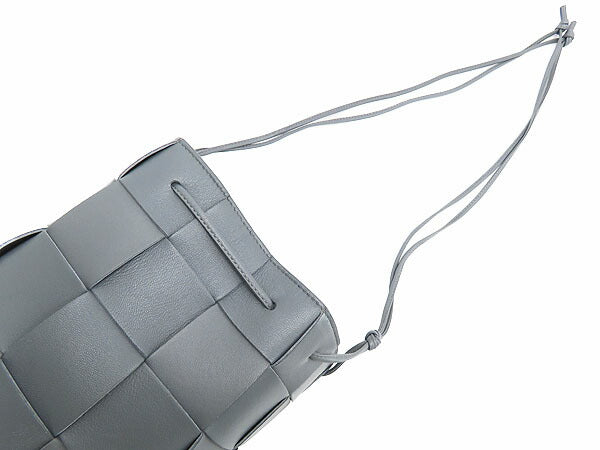 [Like new] Bottega VENETA Intrecciato Small Cassette Crossbody Bucket Bag