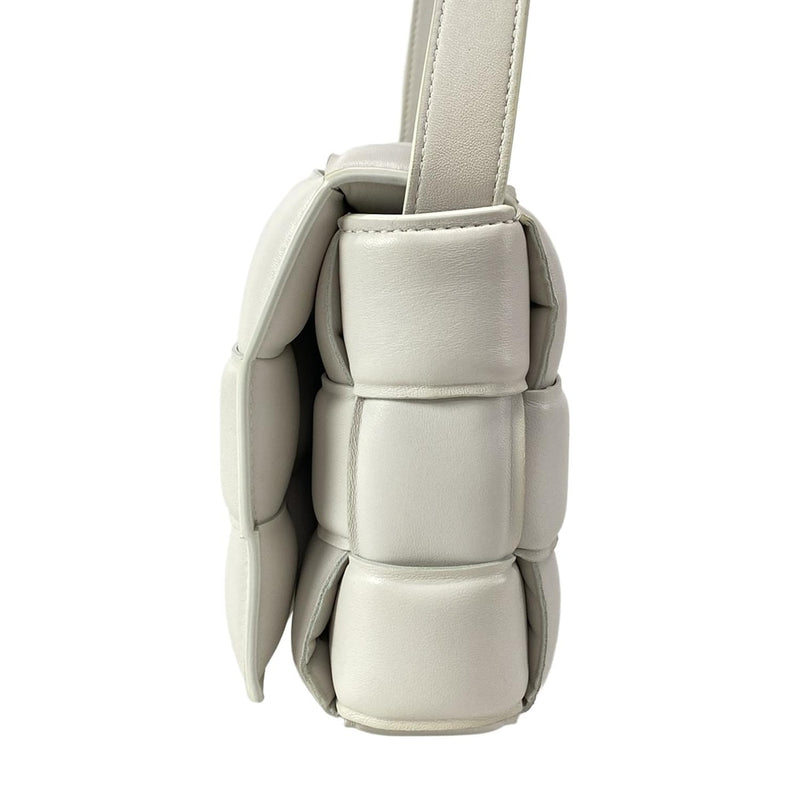 [Used] BOTTEGA VENETA padded cassette shoulder bag ivory leather