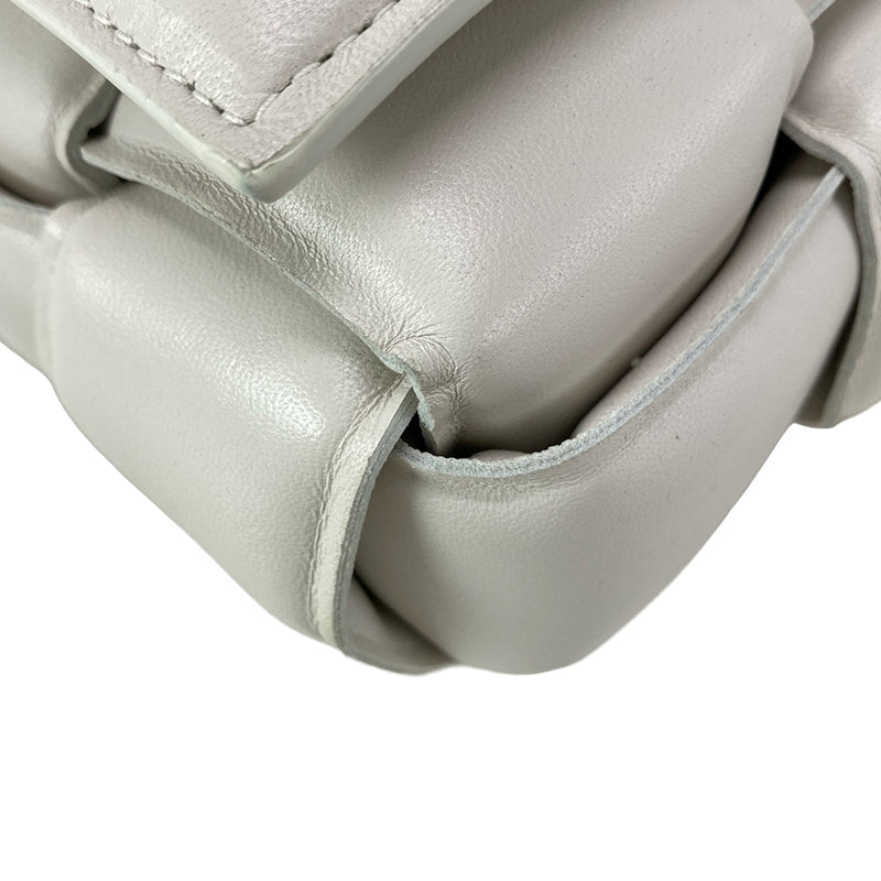 [Used] BOTTEGA VENETA padded cassette shoulder bag ivory leather