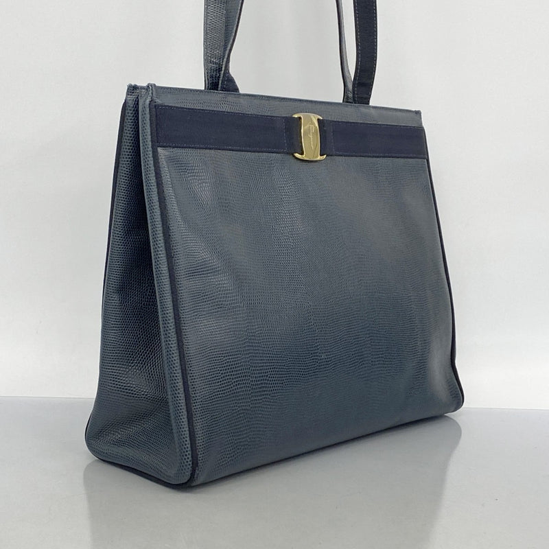 [5ia0889-h] Salvatore Ferragamo Shoulder Bag Vara Leather Navy Gold Hardware