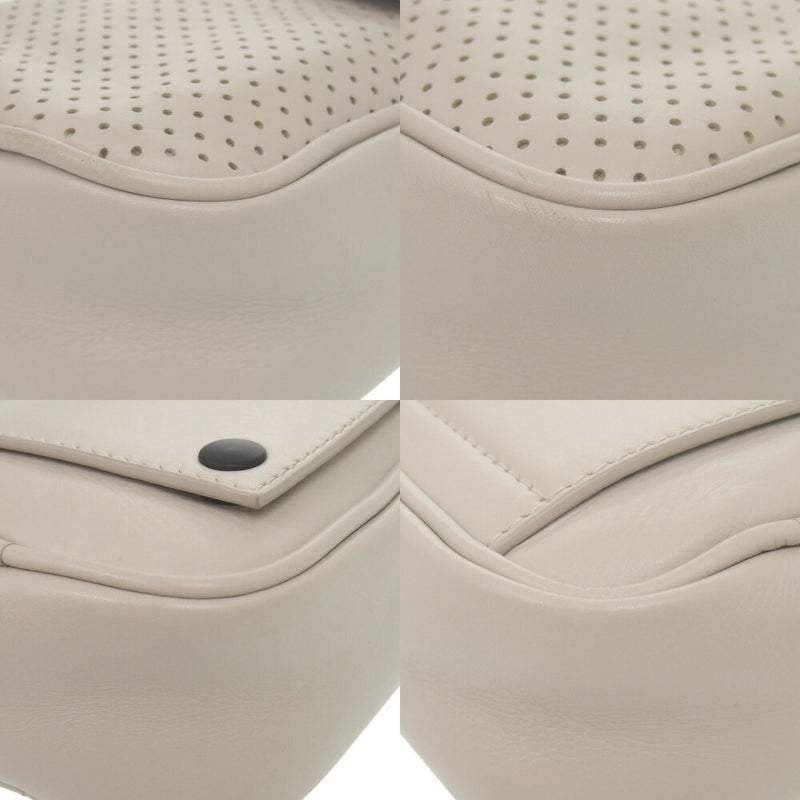 Beautiful condition Bottega Veneta Leggero Leather Ivory Shoulder Bag White