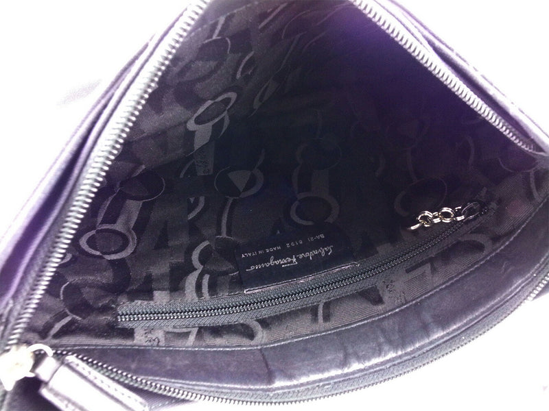 [Rakuten Super SALE 10% OFF] Salvatore Ferragamo Shoulder Bag Vala Metal