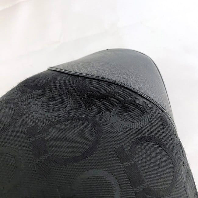 [Free Shipping] Salvatore Ferragamo Handbag Black Gancini AU-21/6325 ec-20693