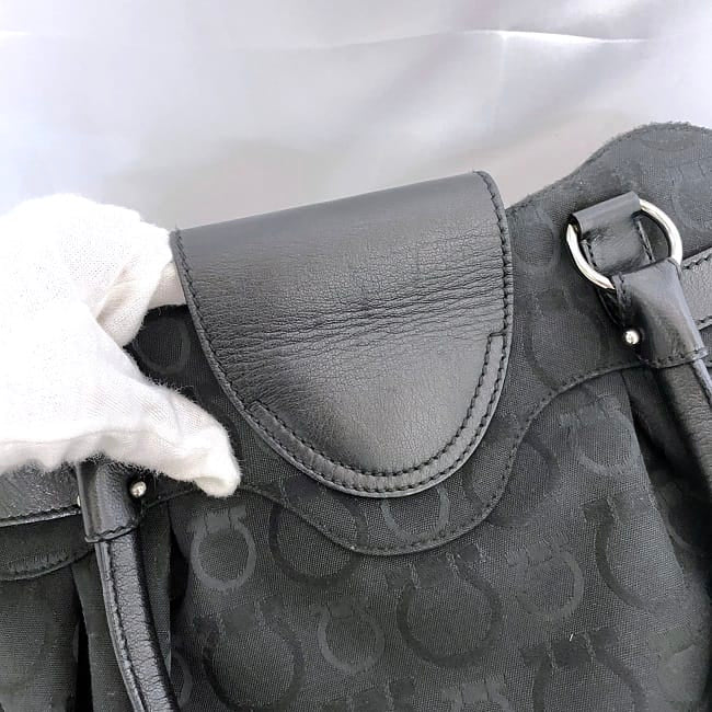 [Free Shipping] Salvatore Ferragamo Handbag Black Gancini AU-21/6325 ec-20693