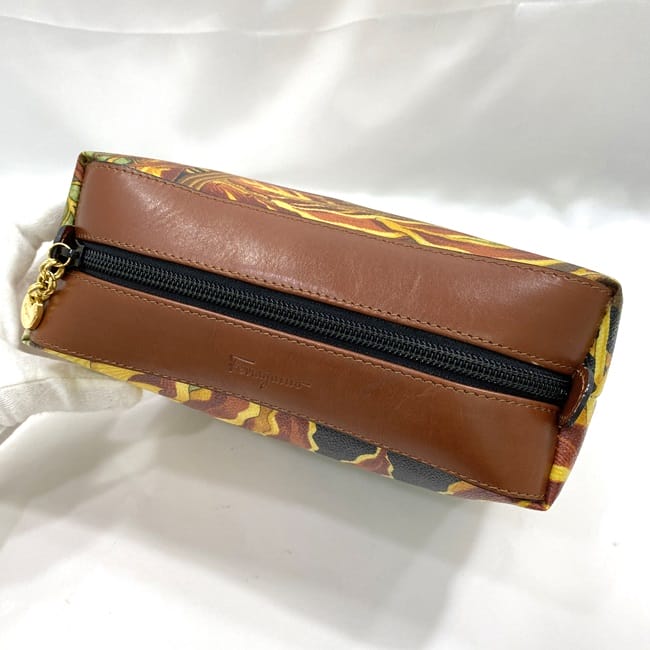 Salvatore Ferragamo Clutch Bag Pouch ec-21208 Brown Black Multicolor 22-3082