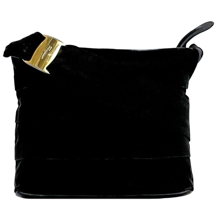 Salvatore Ferragamo Shoulder Bag ec-23220 Black Vara AU-21 4685 Rare Canvas