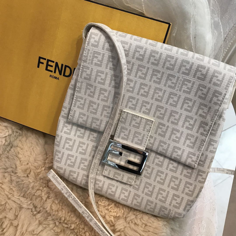 ☆Good condition☆FENDI shoulder bag Zucca pattern FENDI