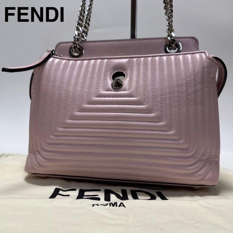 d36 [Extremely beautiful] FENDI leather leather.com chain shoulder bag handbag