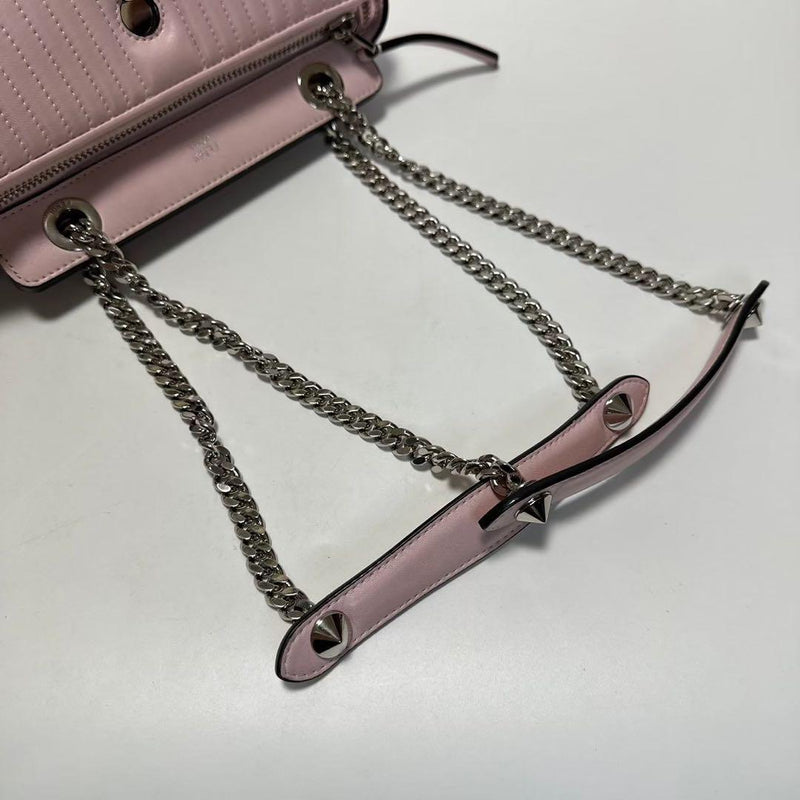 d36 [Extremely beautiful] FENDI leather leather.com chain shoulder bag handbag