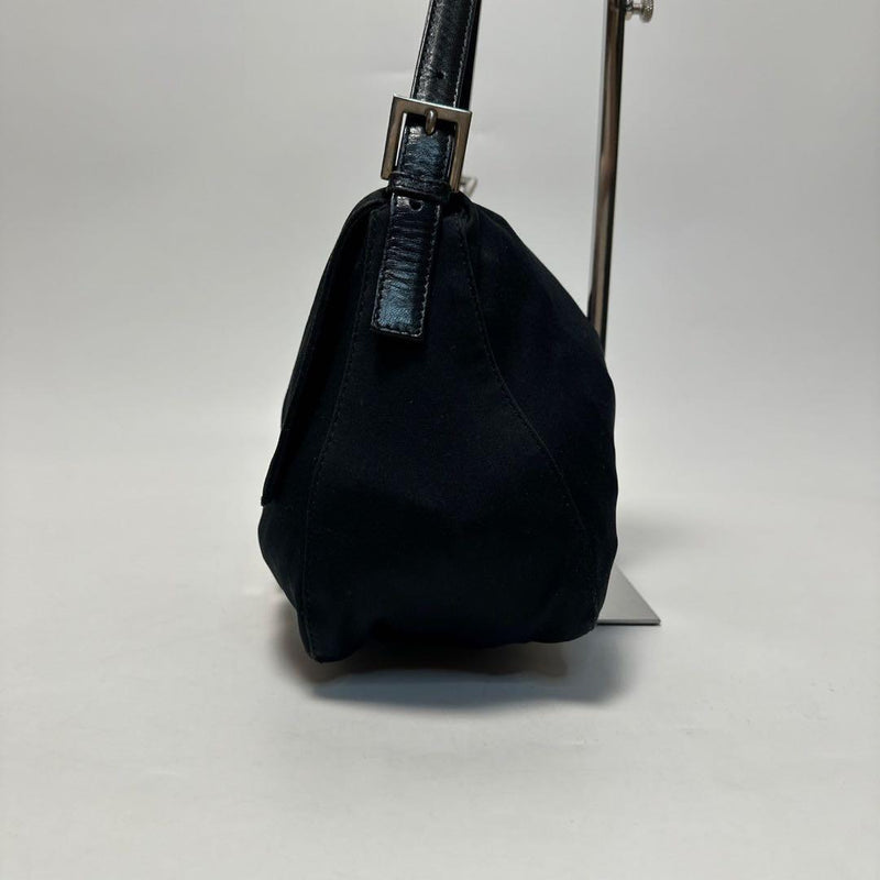 p72 [Extremely beautiful] FENDI Cotton Jersey Black Mamma Bucket Shoulder Bag