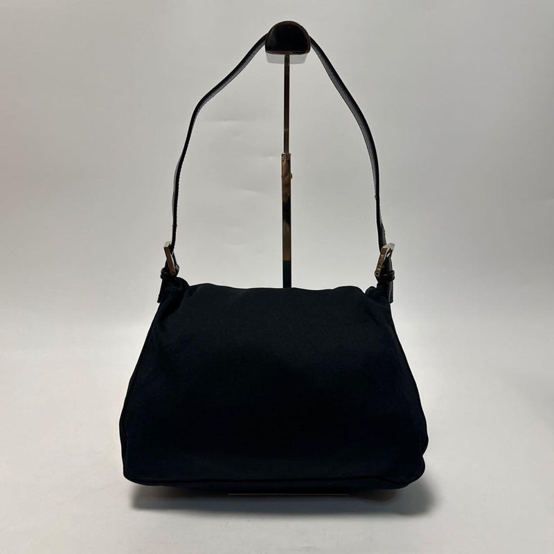 q93 [Extremely beautiful condition] FENDI cotton black mamma baguette shoulder