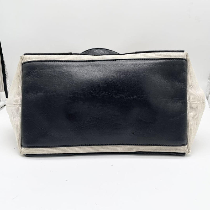 Beautiful appearance Balenciaga handbag Cabas Bicolor Canvas Beige