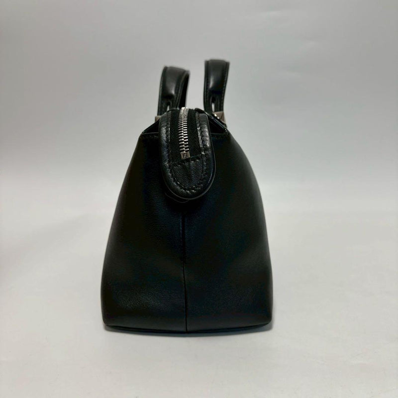s80 [Extremely beautiful] FENDI by the Way Medium Black 2way Shoulder Bag