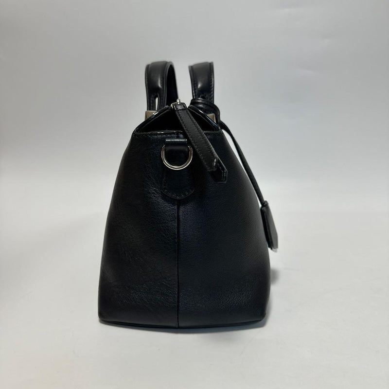 s80 [Extremely beautiful] FENDI by the Way Medium Black 2way Shoulder Bag