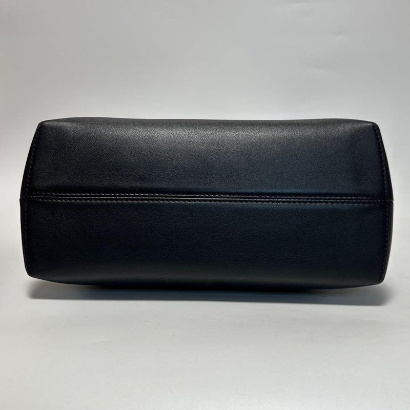 s80 [Extremely beautiful] FENDI by the Way Medium Black 2way Shoulder Bag
