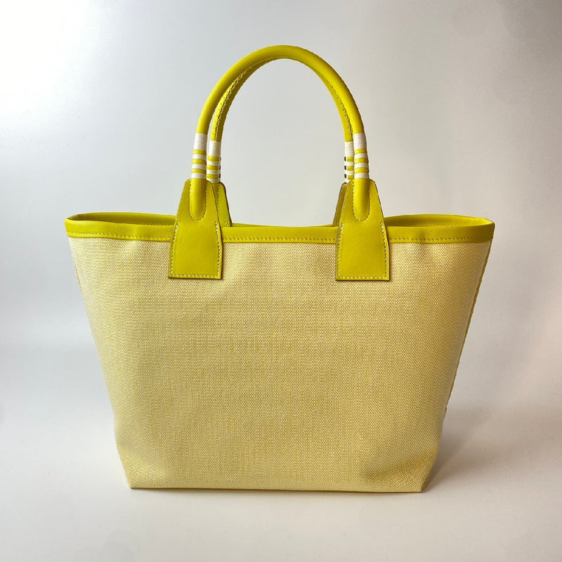 New, unused Hermes HERMES Steeple 25 Citron Lime Tote Bag, Engraved with B Box