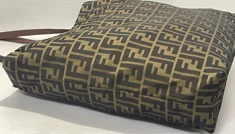 aa28■ Good condition FENDI Zucca pattern canvas leather tote bag brown A4