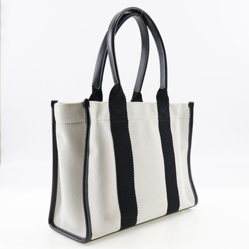 BALENCIAGA
Search this brand