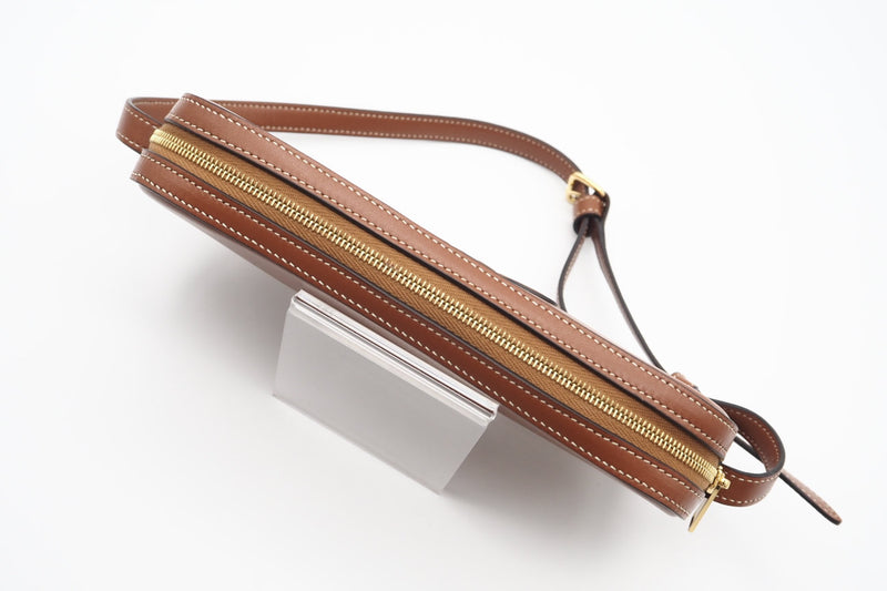 ☆3 big guarantee for peace of mind☆ Rank A <CELINE Celine/Handbag> 10J583DR8