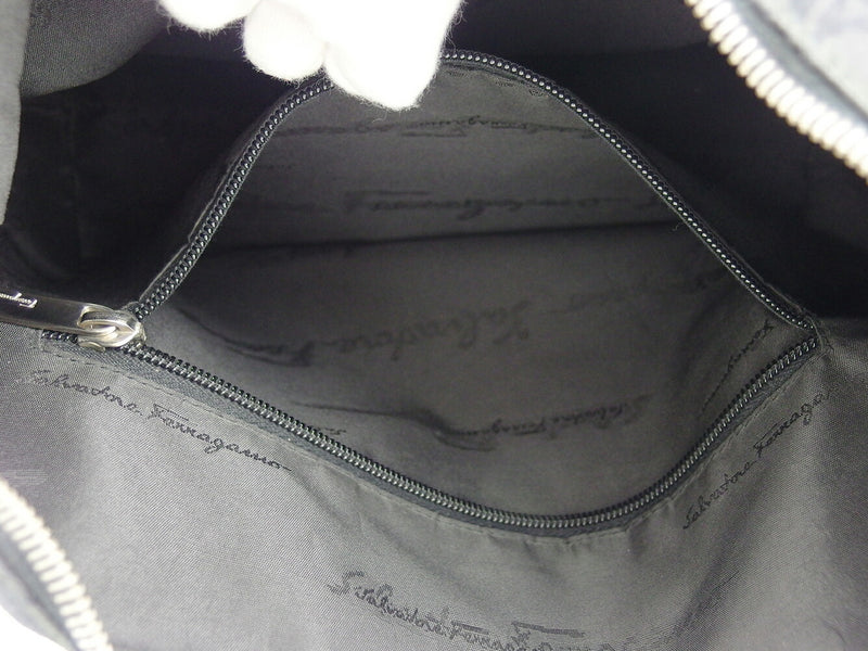 [Rakuten Super SALE 10% OFF] Salvatore Ferragamo Shoulder Bag Gancini Pattern