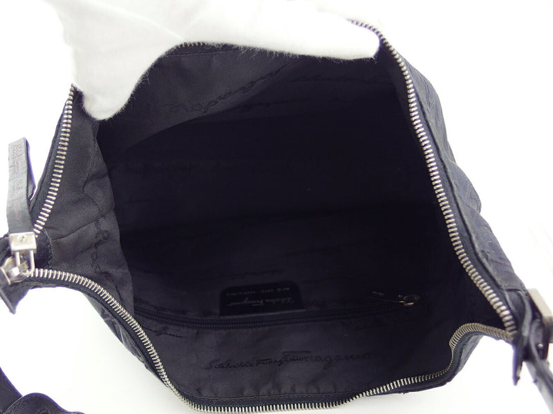 [Rakuten Super SALE 10% OFF] Salvatore Ferragamo Shoulder Bag Gancini Pattern