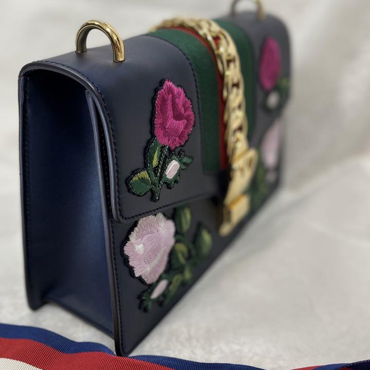 (Only cheap now) GUCCI Sylvie Flower Embroidery Shoulder Limited to Ginza Store