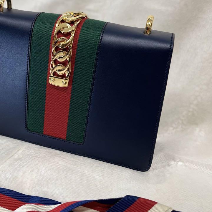 (Only cheap now) GUCCI Sylvie Flower Embroidery Shoulder Limited to Ginza Store