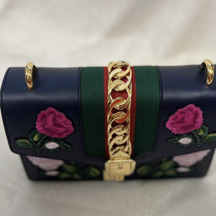 (Only cheap now) GUCCI Sylvie Flower Embroidery Shoulder Limited to Ginza Store