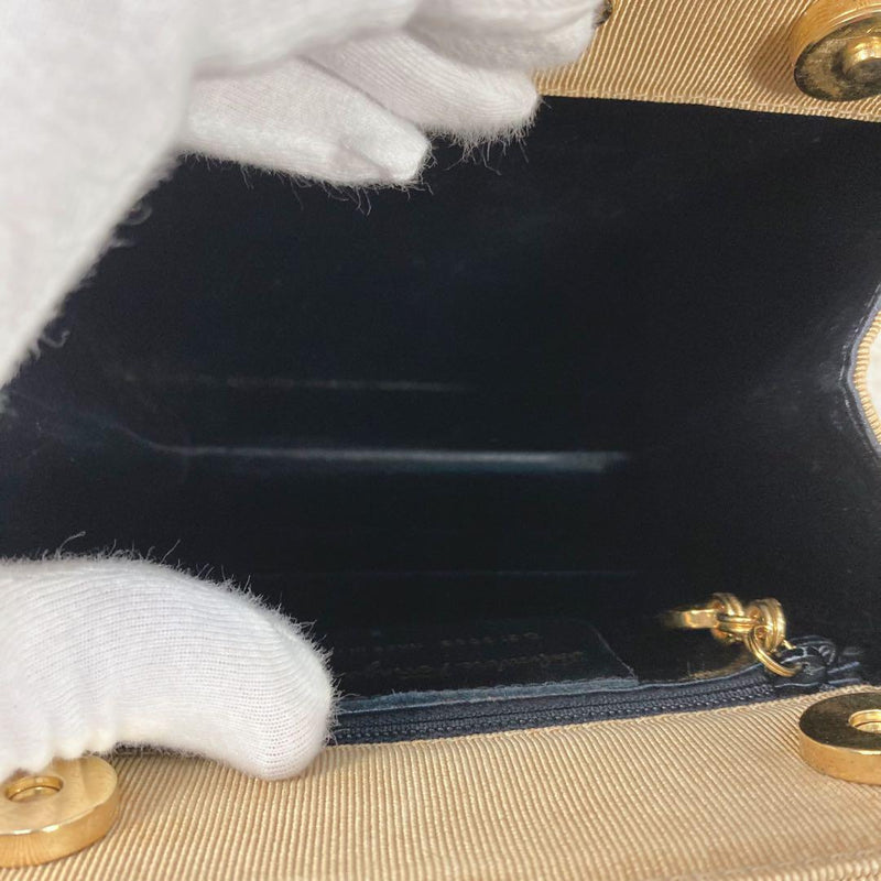 [Good condition] Ferragamo Gancini Canvas One Handle Handbag