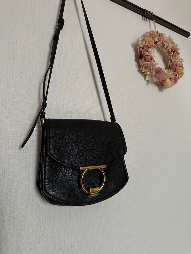 ❣️Ferragamo ferragamo❣️ Shoulder Gancini Bag