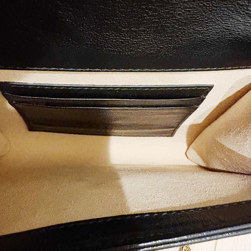 First come, first served [Extremely beautiful] Gucci Raja Tiger Shoulder Bag