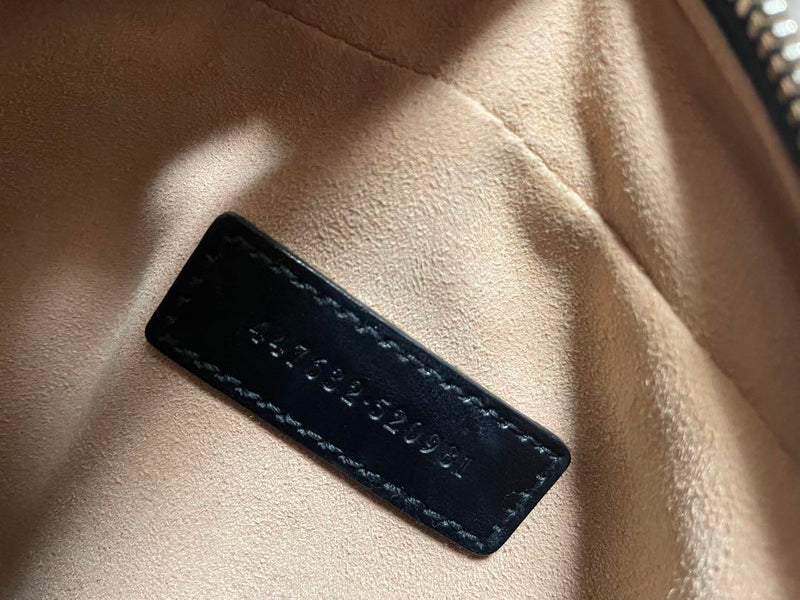 GUCCI Marmont Shoulder Bag