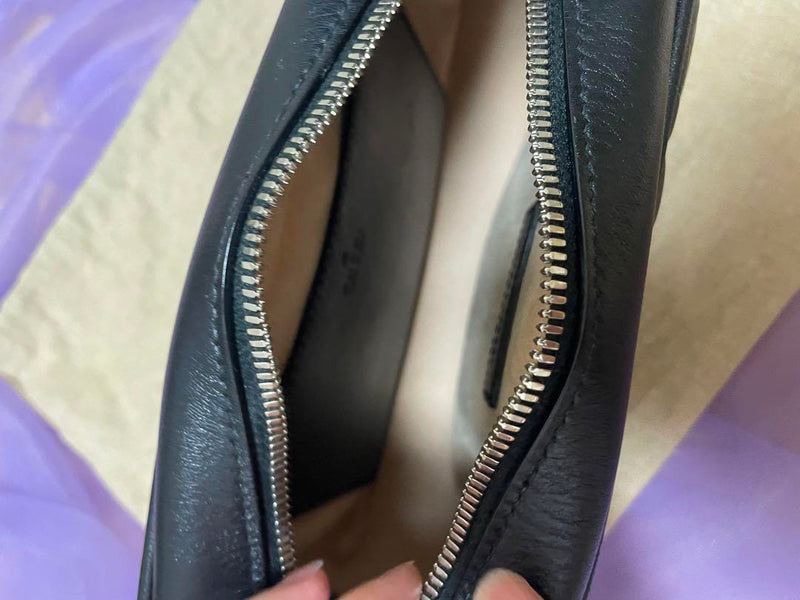GUCCI Marmont Shoulder Bag