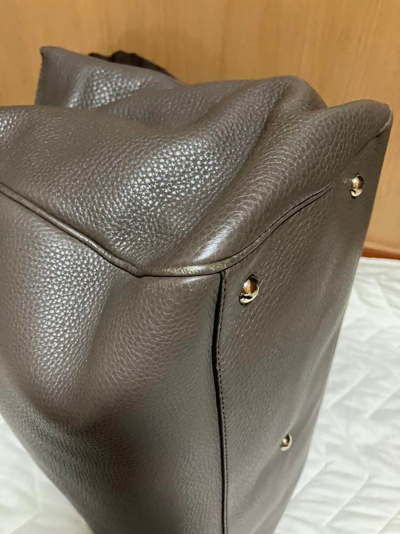 GUCCI Greige Leather Handbag
