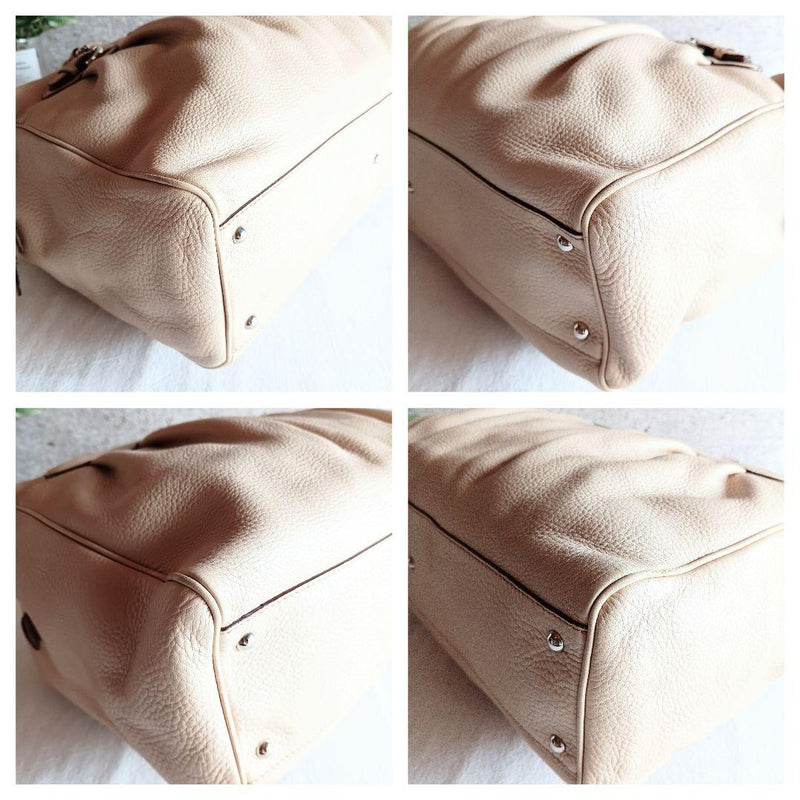 Beautiful condition Ferragamo leather shoulder bag handbag bag for women men