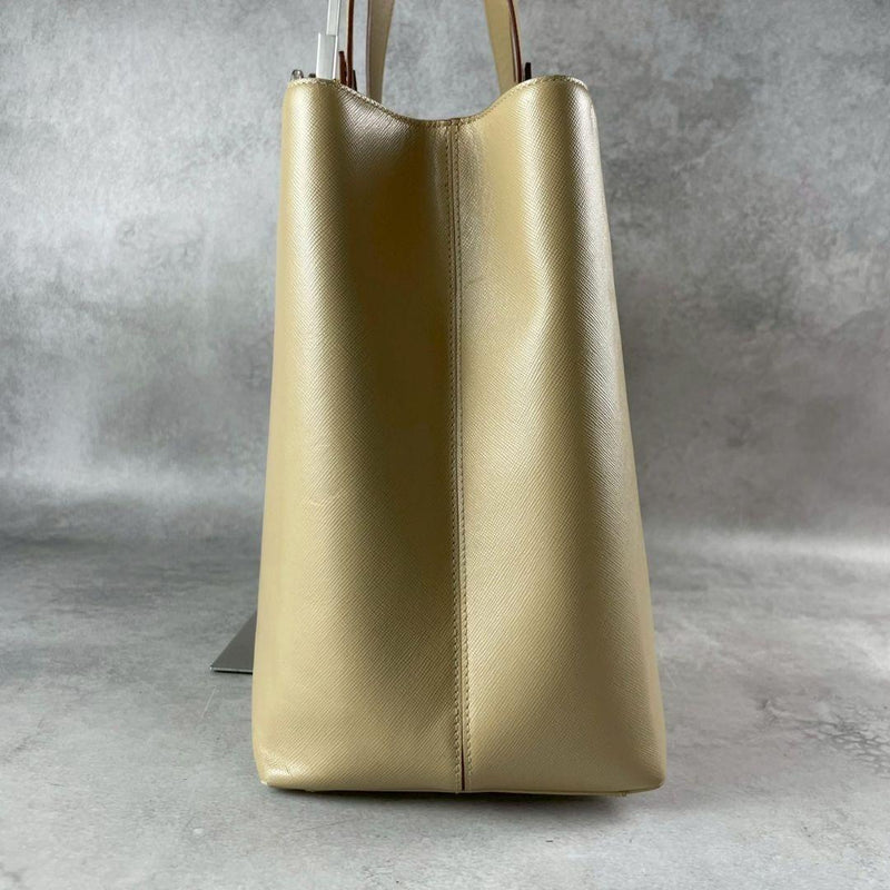 Ferragamo Ferragamo tote bag A4 Gancini metal fittings beige