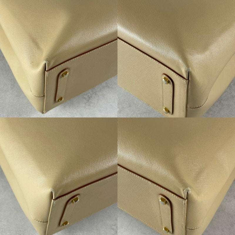 Ferragamo Ferragamo tote bag A4 Gancini metal fittings beige