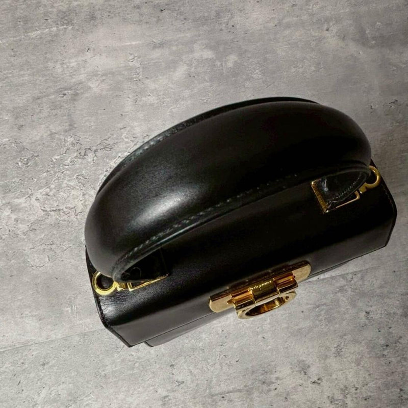 ✨ Beautiful condition✨ Ferragamo Mini Handbag 2way Shoulder Gancini