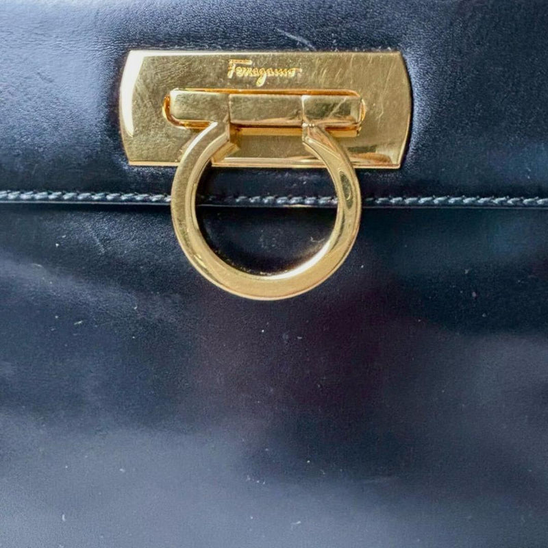 ✨ Beautiful condition✨ Ferragamo Mini Handbag 2way Shoulder Gancini