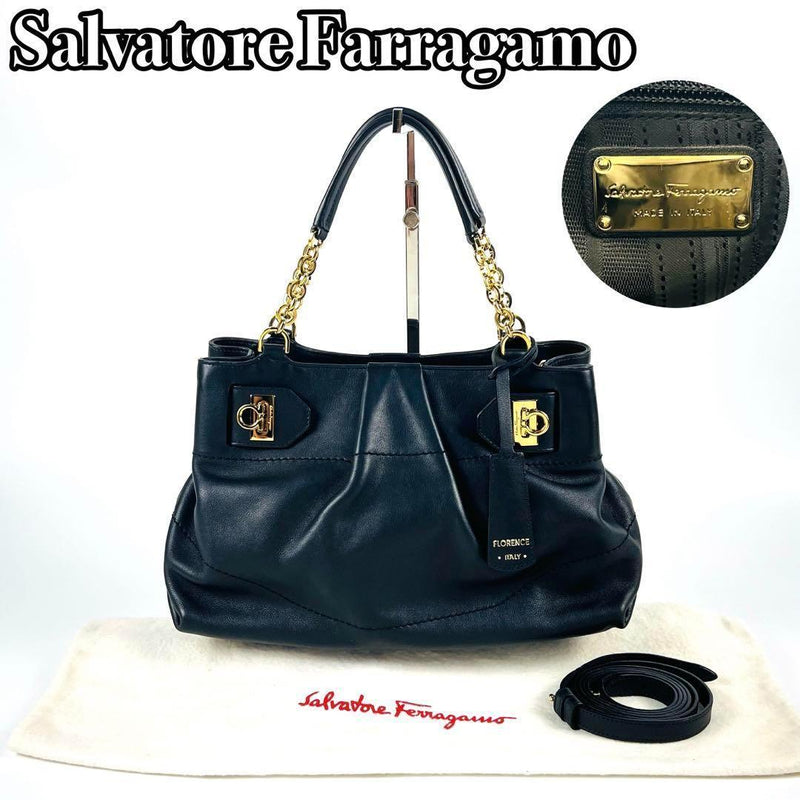 [Good condition] Ferragamo Gancini Handbag Tote Black