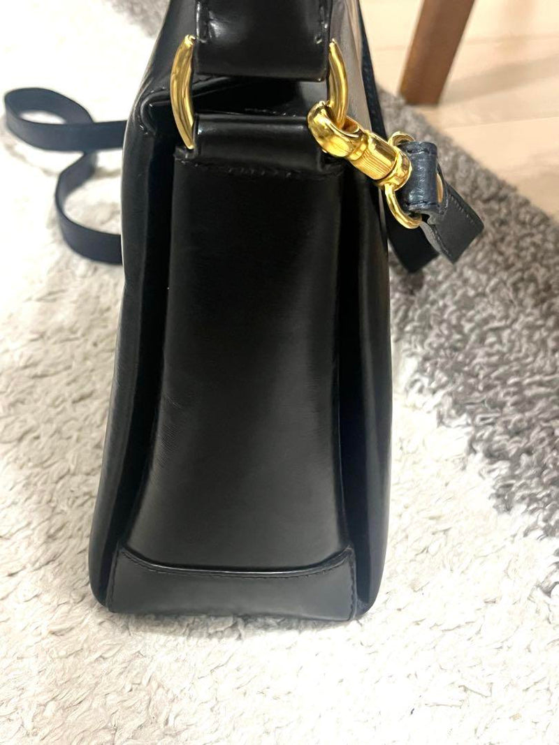 (Good condition) Old Gucci Shoulder Bag Horseshoe Hardware Leather