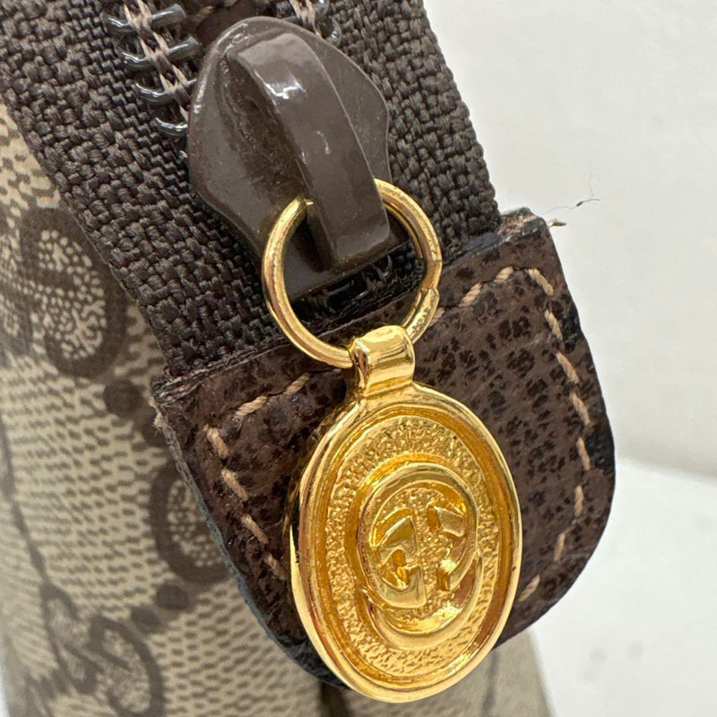 GUCCI GG Supreme Clutch Bag 014 115 6088