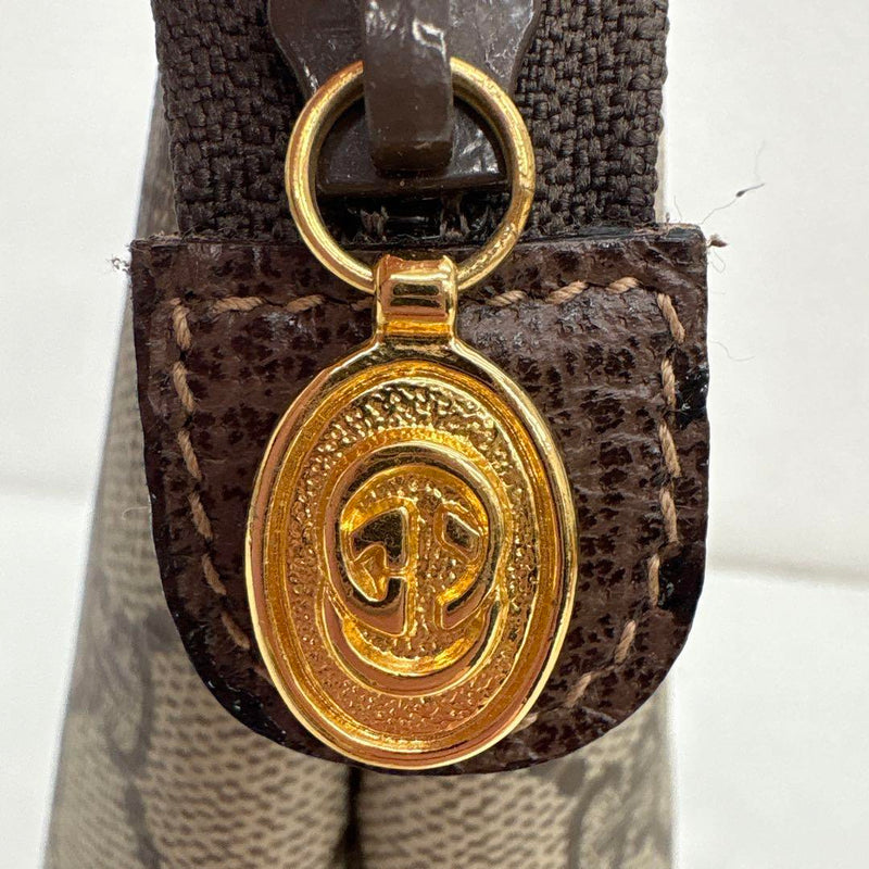 GUCCI GG Supreme Clutch Bag 014 115 6088