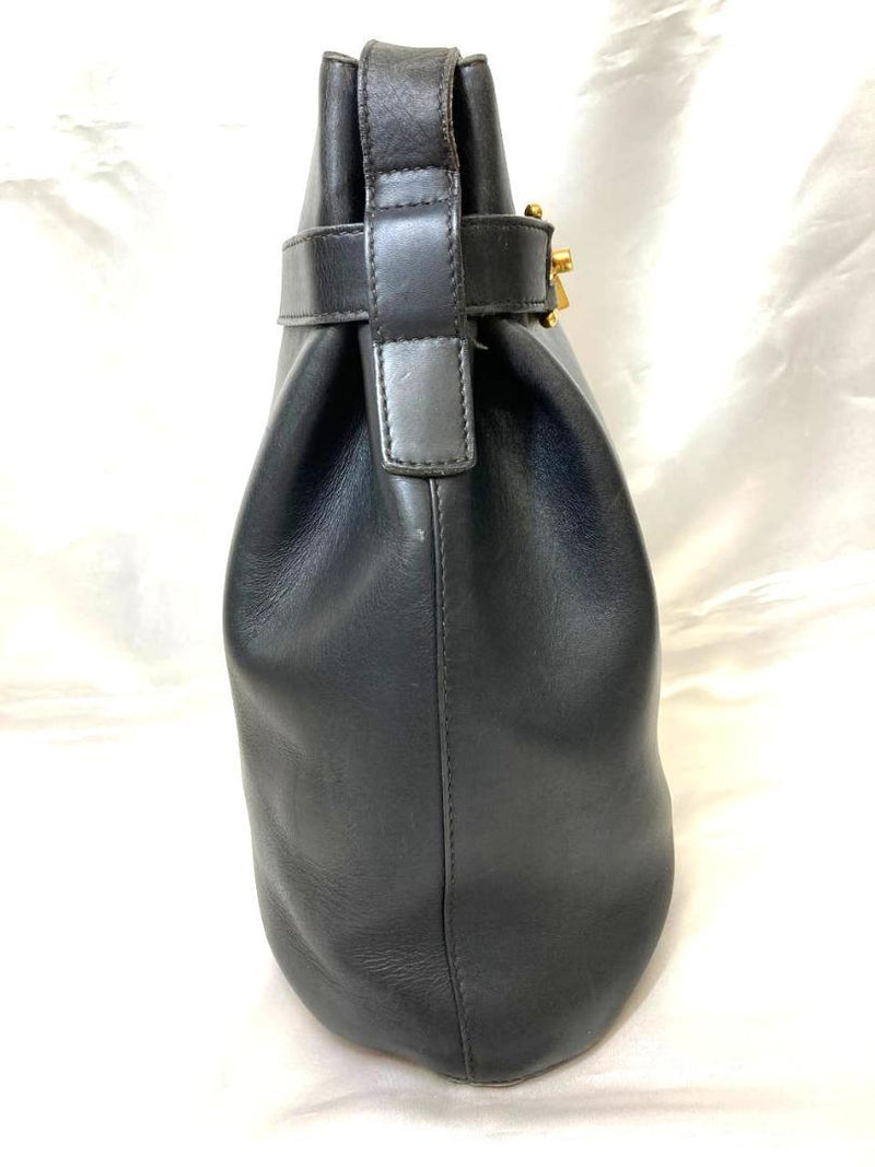 ♡Safe appraisal ♡Salvatore Ferragamo Gancini Bucket Bag Drawstring Bag Leather