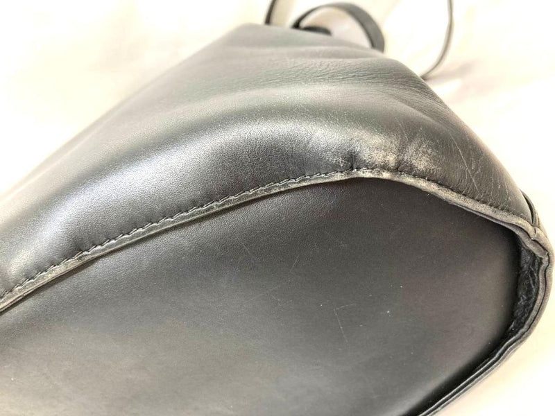 ♡Safe appraisal ♡Salvatore Ferragamo Gancini Bucket Bag Drawstring Bag Leather