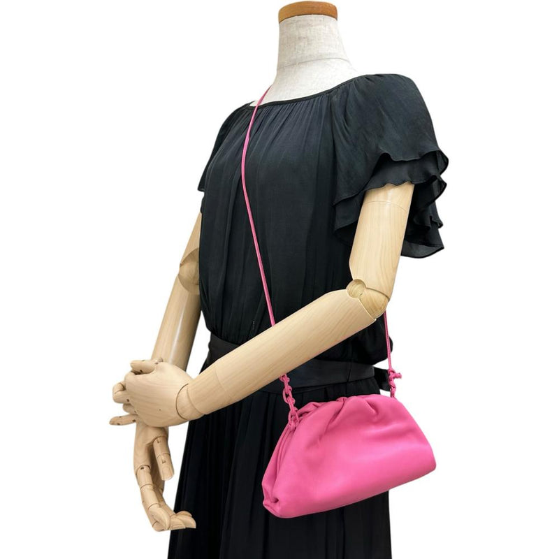[BOTTEGAVENETA] The Pouch 585852 Shoulder Bag Leather Pink Women's [Used] [Mako