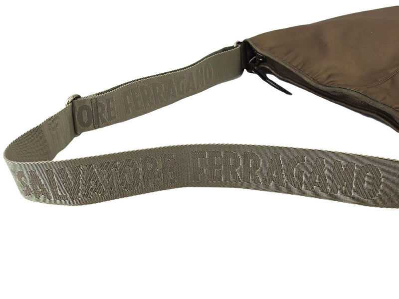 [Rakuten Super SALE 10% OFF] Salvatore Ferragamo Shoulder Bag Logo Beige Silver