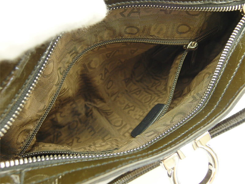 [Rakuten Super SALE 10% OFF] Salvatore Ferragamo Shoulder Bag Gancini Khaki