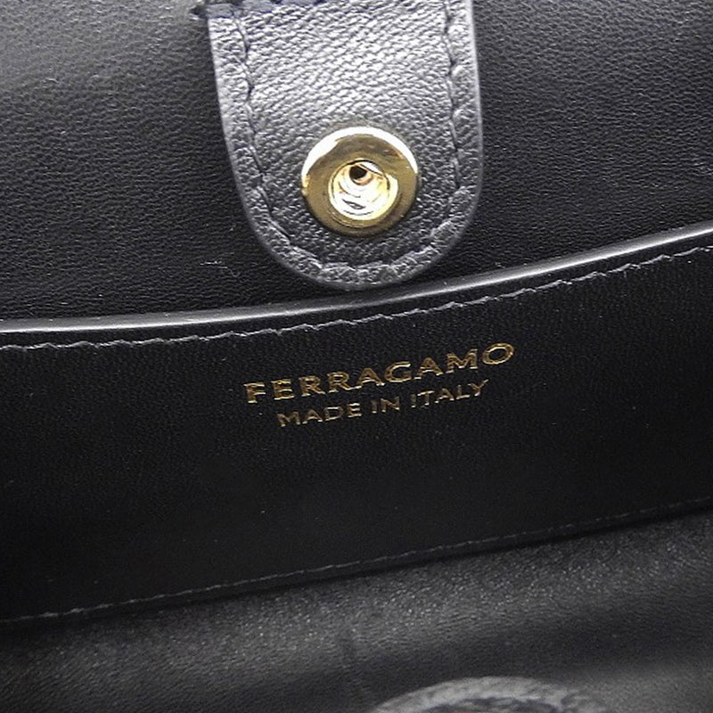 [Guaranteed authenticity] Super beautiful Salvatore Ferragamo with cloth bag